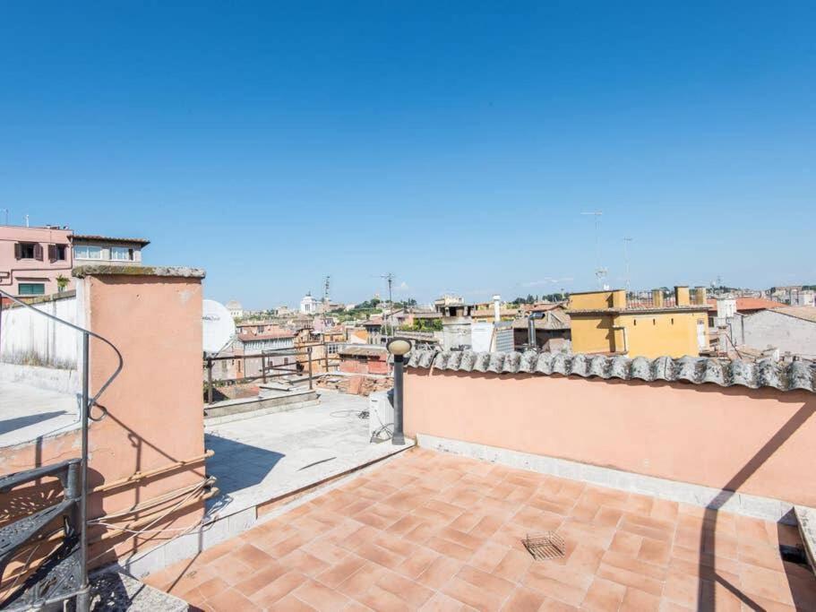 Panoramic Terrace Trastevere Rom